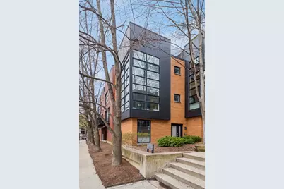 2050 W Willow Street #E, Chicago, IL 60647 - Photo 1