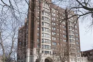 6901 S Oglesby Ave, Chicago, IL 60649 - Photo 1