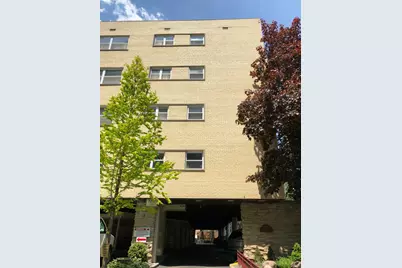 530 W Barry Avenue #5D, Chicago, IL 60657 - Photo 1