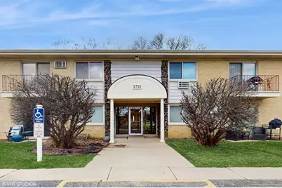 5730 Concord Lane #6, Clarendon Hills, IL 60514 - Photo 1