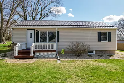 112 E Grant Street, Stillman Valley, IL 61084 - Photo 1