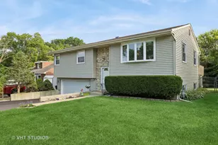 5219 W Beach Ave, McHenry, IL 60050 - Photo 1