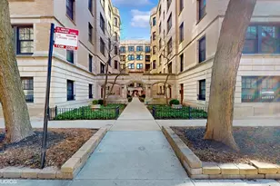2335 N Commonwealth Ave, Chicago, IL 60614 - Photo 1
