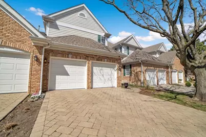 444 Parkview Court, Clarendon Hills, IL 60514 - Photo 1