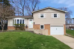 5660 Dover Rd, Oak Forest, IL 60452 - Photo 1