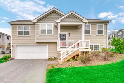 2520 Alison Avenue, Pingree Grove, IL 60140 - Photo 1