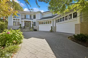 1525 Woodcrest Ct, Aurora, IL 60502 - Photo 1