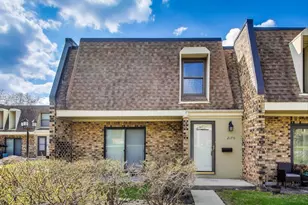 2170 Country Club Dr, Woodridge, IL 60517 - Photo 1