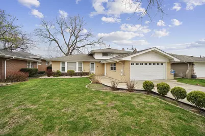 9732 S Keeler Avenue, Oak Lawn, IL 60453 - Photo 1
