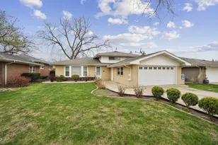 9732 S Keeler Ave, Oak Lawn, IL 60453 - Photo 1