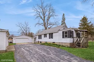 37956 N New York Ave, Beach Park, IL 60087 - Photo 1