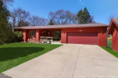 38058 N Harold Place, Spring Grove, IL 60081 - Photo 1