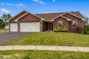 3218 Grand Cape Ct, Rockford, IL 61109 - Photo 1