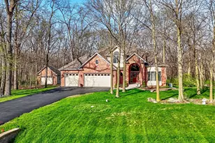 8940 N Stonewall Dr, Newark, IL 60541 - Photo 1