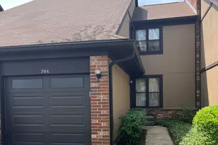 206 Shadow Bend Dr, Wheeling, IL 60090 - Photo 1