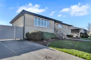 14222 Timothy Dr, Orland Park, IL 60462 - Photo 1