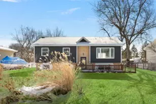 23865 W Lake Vista Ave, Antioch, IL 60002 - Photo 1