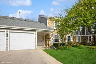 600 Stone Cir Ct, Schaumburg, IL 60194 - Photo 1