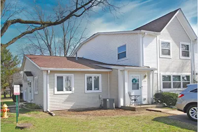 220 Inverrary Lane, Deerfield, IL 60015 - Photo 1