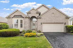 9249 Dunmore Dr, Orland Park, IL 60462 - Photo 1