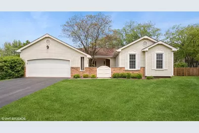 426 Burnley Circle, Schaumburg, IL 60193 - Photo 1