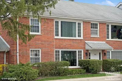 1502 Plymouth Place #1W, Glenview, IL 60025 - Photo 1