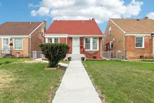 11218 S Ave G, Chicago, IL 60617 - Photo 1