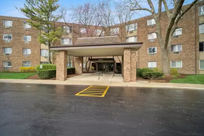 1500 Robin Circle #101, Hoffman Estates, IL 60169 - Photo 1