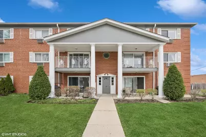 102 E Lillian Avenue #2C, Arlington Heights, IL 60004 - Photo 1