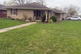 725 Terry Dr, Joliet, IL 60435 - Photo 1