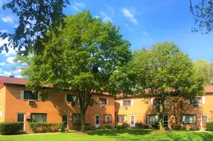 310 Duane St, Glen Ellyn, IL 60137 - Photo 1