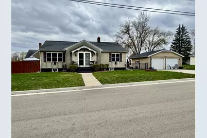 914 8th Street, Peru, IL 61354 - Photo 1