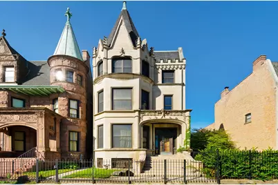 3936 S King Drive, Chicago, IL 60653 - Photo 1