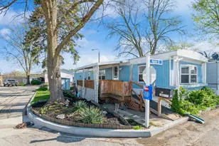 26 Maple St, Countryside, IL 60525 - Photo 1