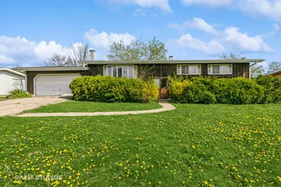 907 W North Avenue, Lake Bluff, IL 60044 - Photo 1