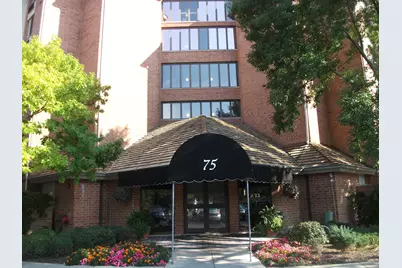 75 Kristin Circle #401, Schaumburg, IL 60195 - Photo 1