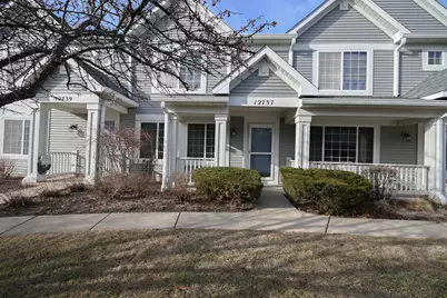 12737 W Wakefield Drive W #444, Beach Park, IL 60083 - Photo 1