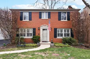 2324 Greenwood Ave, Wilmette, IL 60091 - Photo 1