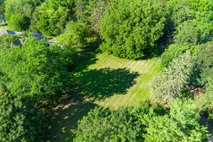 36W172 Silver Glen Ct, Saint Charles, IL 60175 - Photo 1