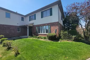 11020 Eagle Dr, Palos Hills, IL 60465 - Photo 1