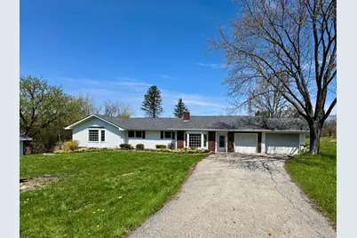 2301 Greenbriar Lane, Lindenhurst, IL 60046 - Photo 1