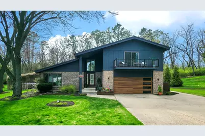 4524 S Nancy Drive, Crystal Lake, IL 60014 - Photo 1