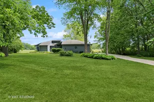 62 Foxhurst Ln, Newark, IL 60541 - Photo 1