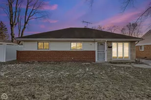 689 E 155th St, South Holland, IL 60473 - Photo 1