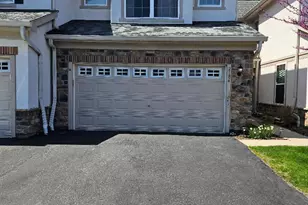 2186 Shadow Creek Ct N, Vernon Hills, IL 60061 - Photo 1