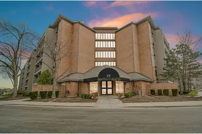 75 Kristin Circle #113, Schaumburg, IL 60195 - Photo 1