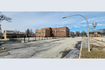 10201 S Ewing Avenue, Chicago, IL 60617 - Photo 1