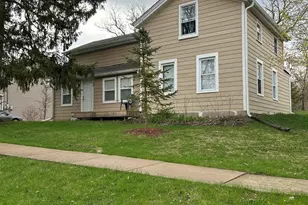 608 Brown St, Woodstock, IL 60098 - Photo 1