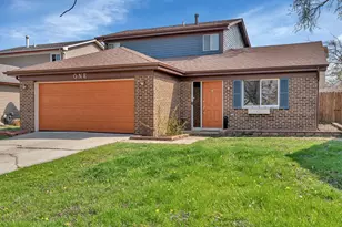 1 Redwing Ct, Woodridge, IL 60517 - Photo 1
