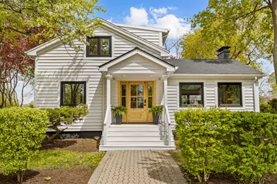 304 S 6th Avenue, Saint Charles, IL 60174 - Photo 1